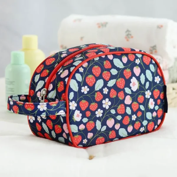 Flash Sale Toilettaske - Strawberry Øvrigt Til Badet