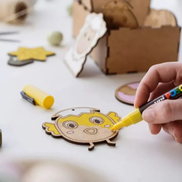 Online Mal Selv: Paskekassen, 9 Figurer Tegn & Mal