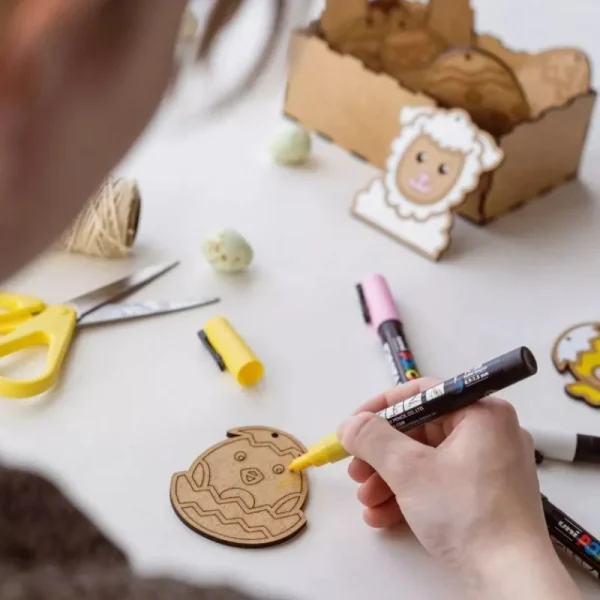 Online Mal Selv: Paskekassen, 9 Figurer Tegn & Mal