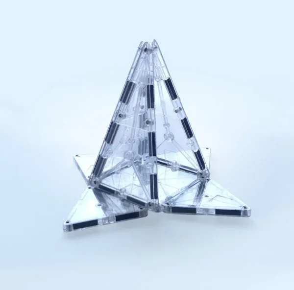 Online Ice, 16 Dele Magneter