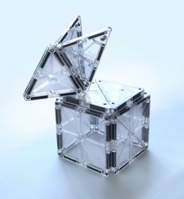 Online Ice, 16 Dele Magneter