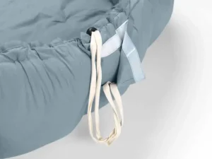 Shop Bloom Legetaeppe, Dusty Blue Aktivitetsstativ- Og Tæpper